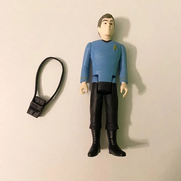 2015 Funko Star  Trek Dr McCoy 3.75 Inch Poseable Action Figures - Picture 12 of 16